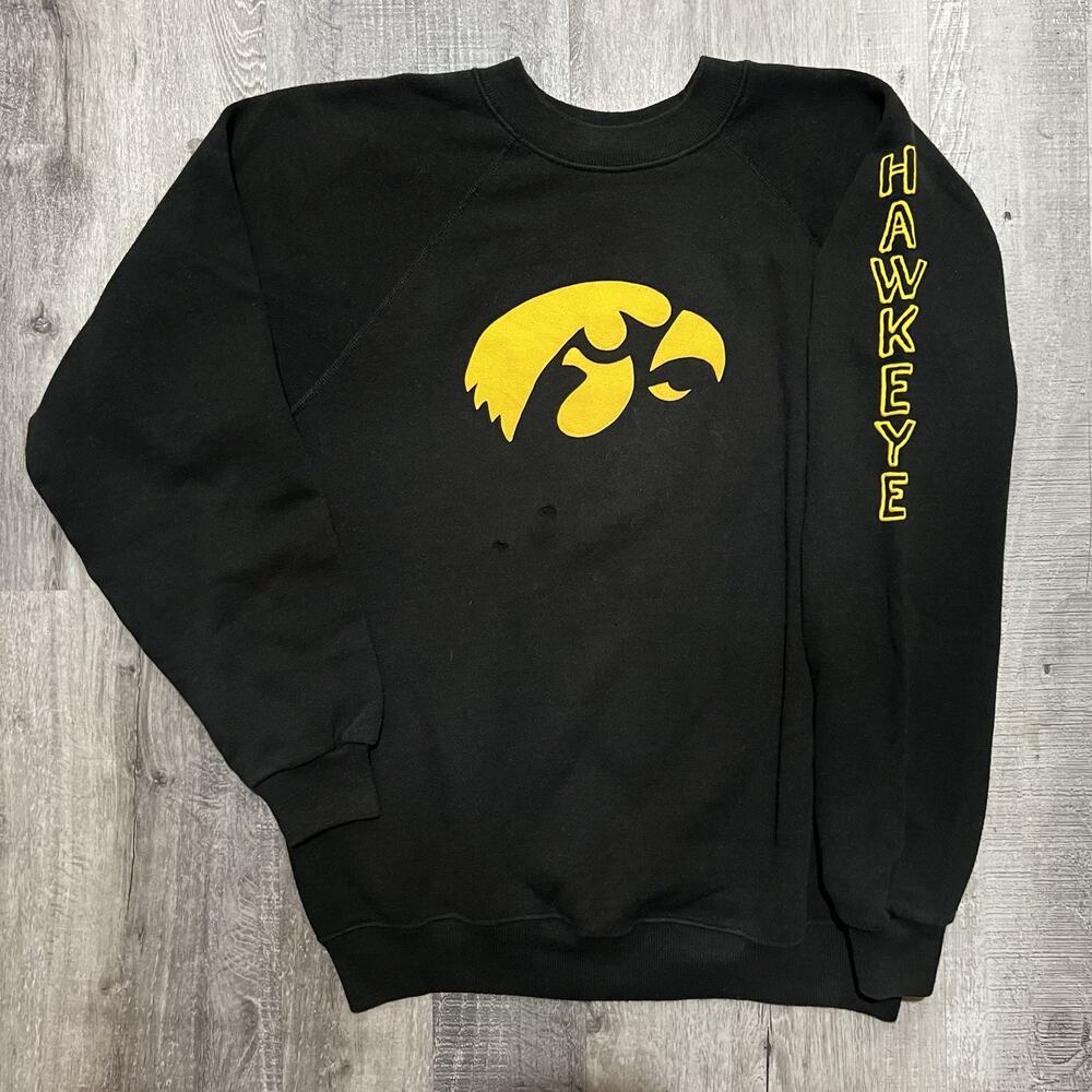 VTG Iowa Hawkeyes Crewneck Sweatshirt Black 80s/90s Distressed College Fits M